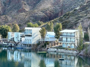 Casa en Los Reyunos, Ubicación perfecta Frente al lago